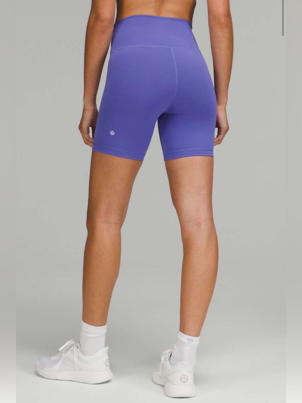 Lululemon Wunder Train High-Rise Short 6"
Charged Indigo Size 4 NWOT